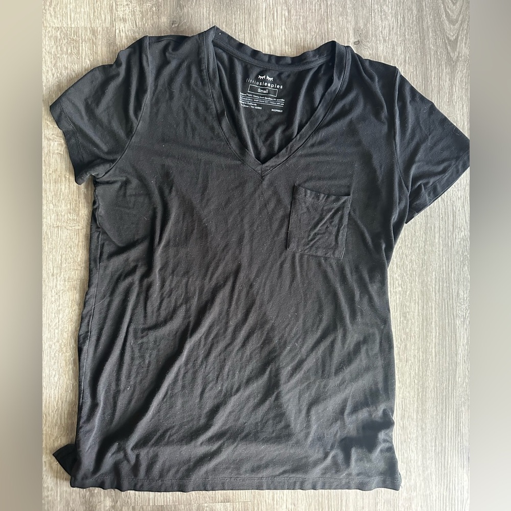 Little sleepies woman’s tee shirt black size small